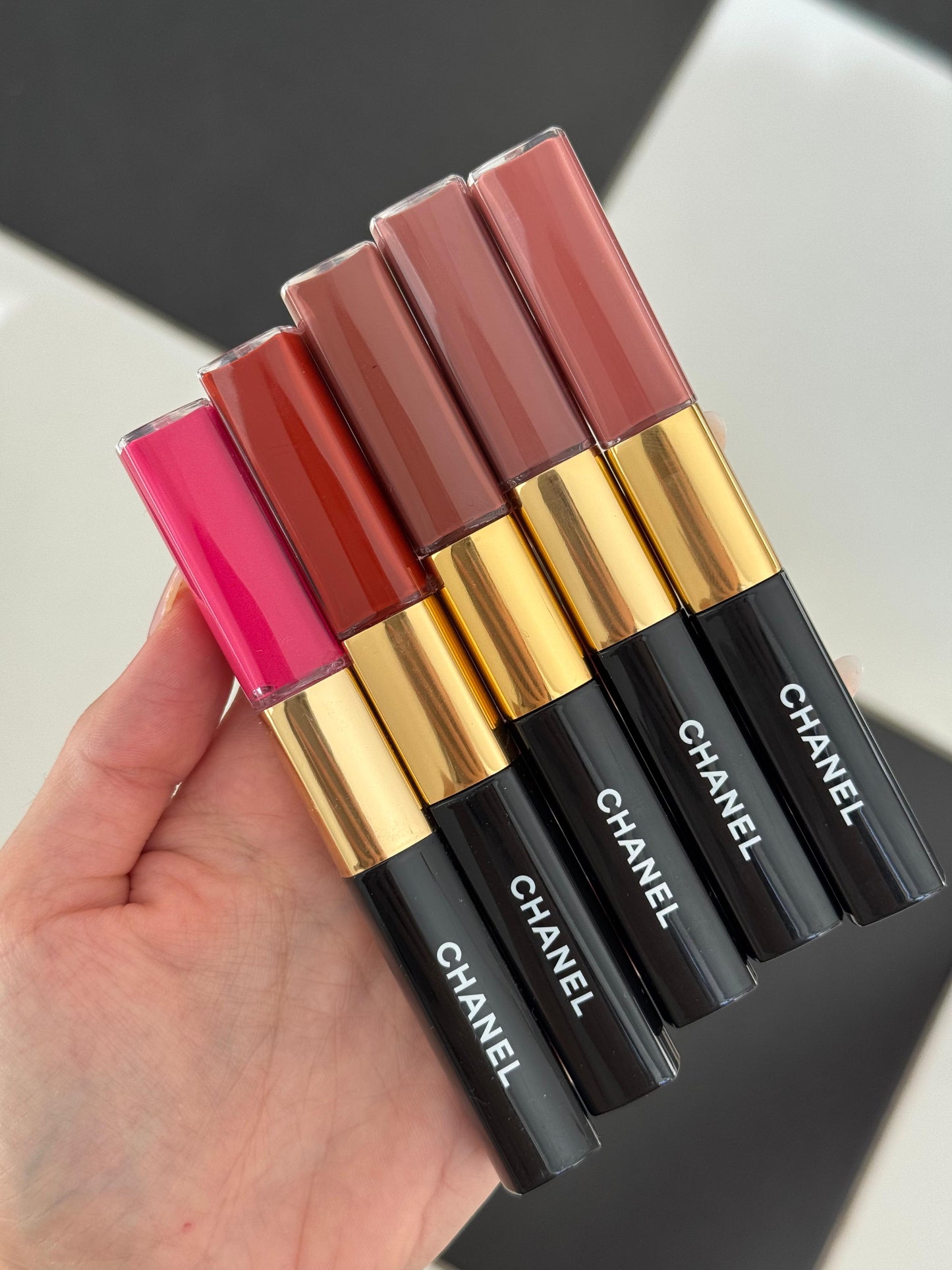 CHANEL Le Rouge Duo Ultra Tenue (182)
Ultrawear Liquid Lip Colour