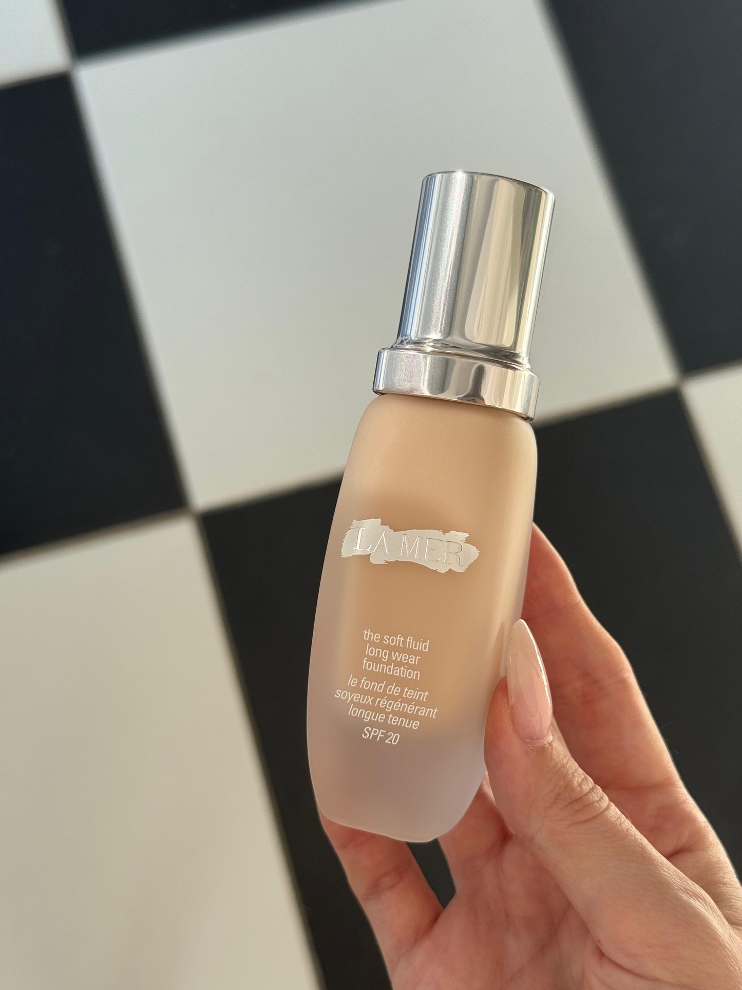 LA MER The Soft Fluid Long Wear Foundation SPF20