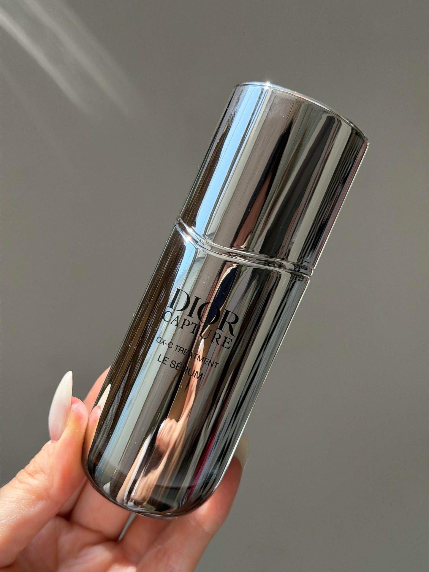 DIOR Capture Le Sérum
Face and Neck Serum - High-Performance Anti-Aging Correction - Wrinkles and Firmness