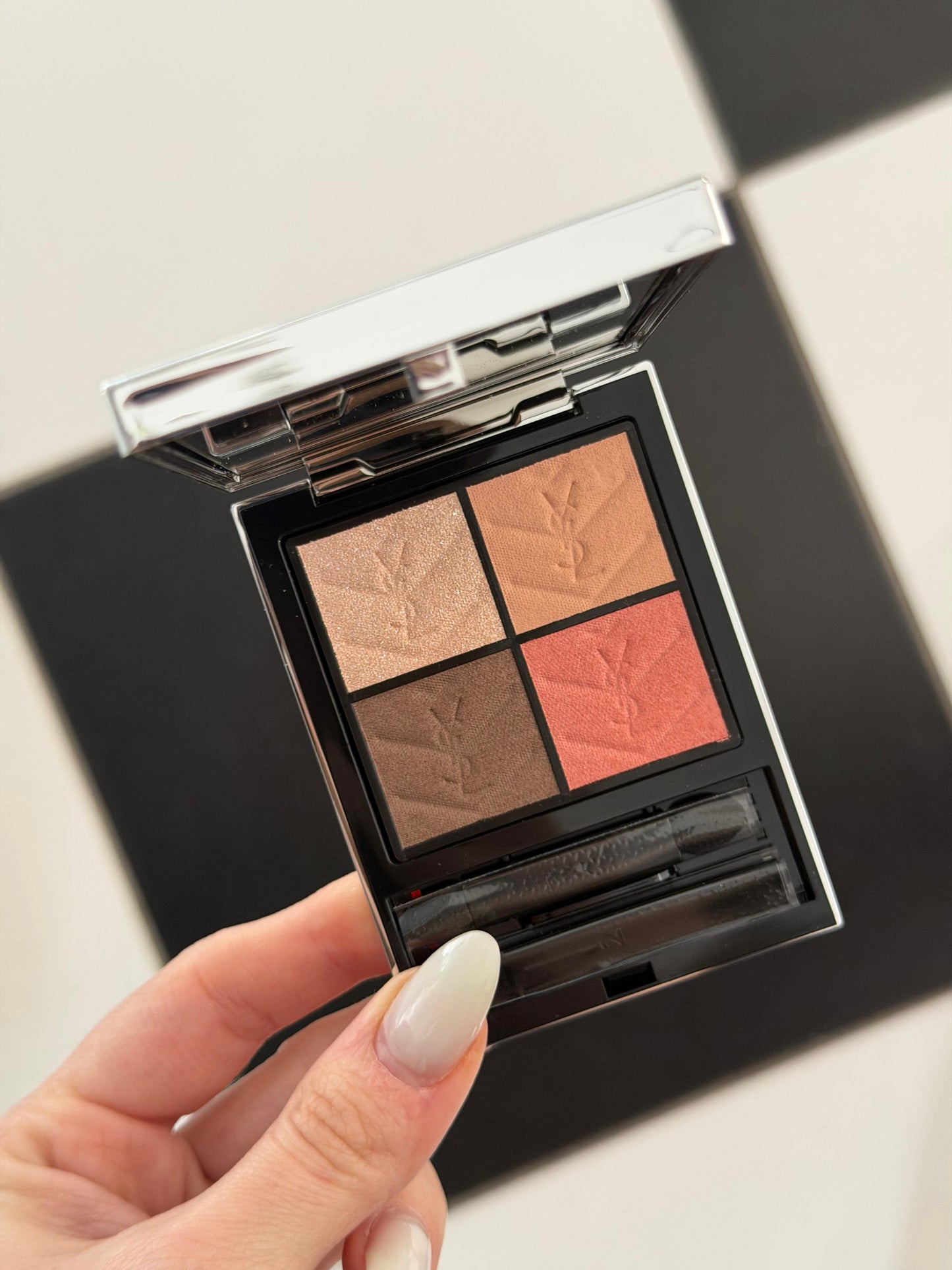 YSL Couture Mini Clutch Luxury Eyeshadow Palette (826)