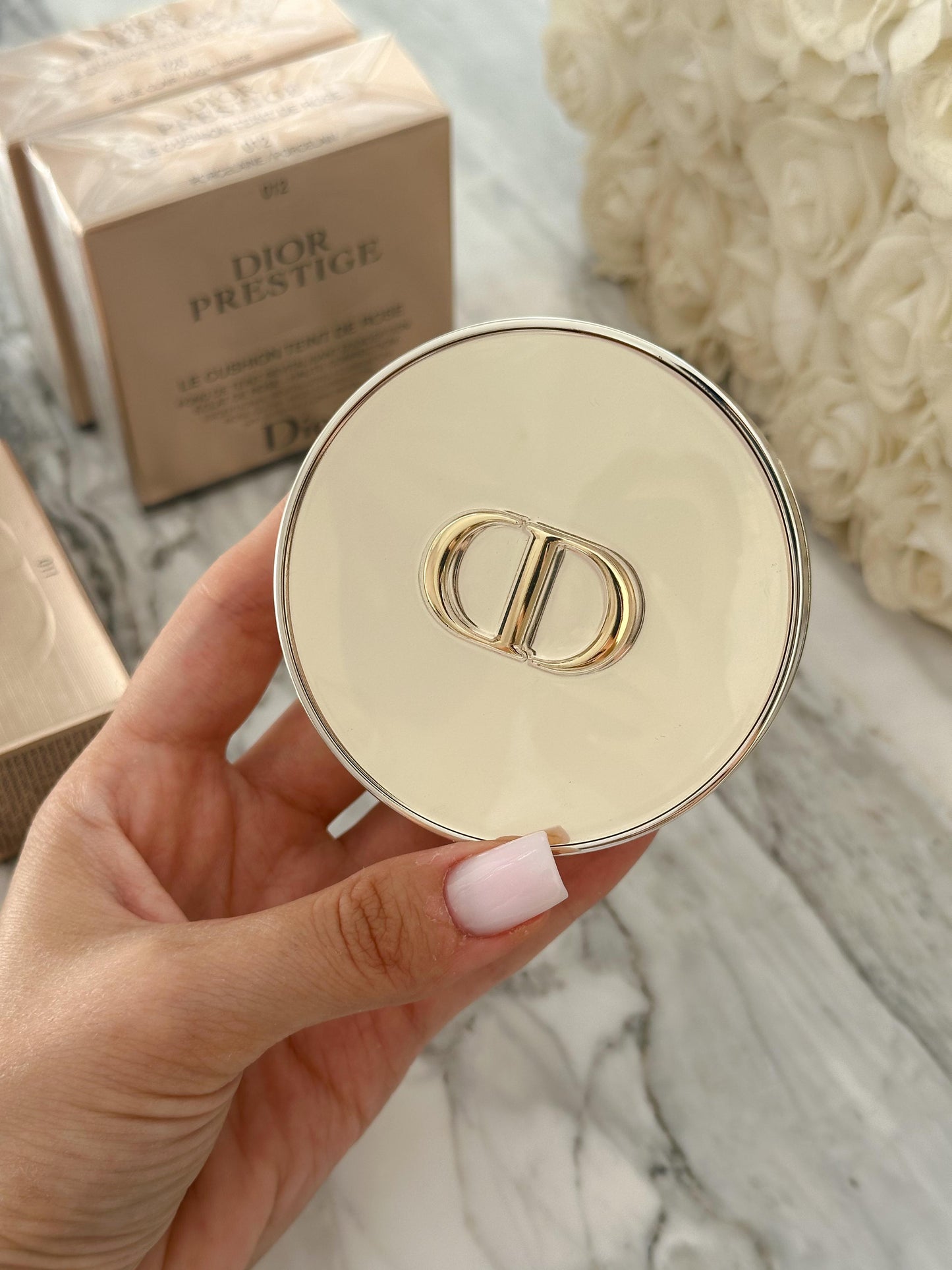 DIOR Dior Prestige Le Cushion Teint De Rose
Anti-Aging Foundation - High Perfection and Smoothing SPF50/PA+++