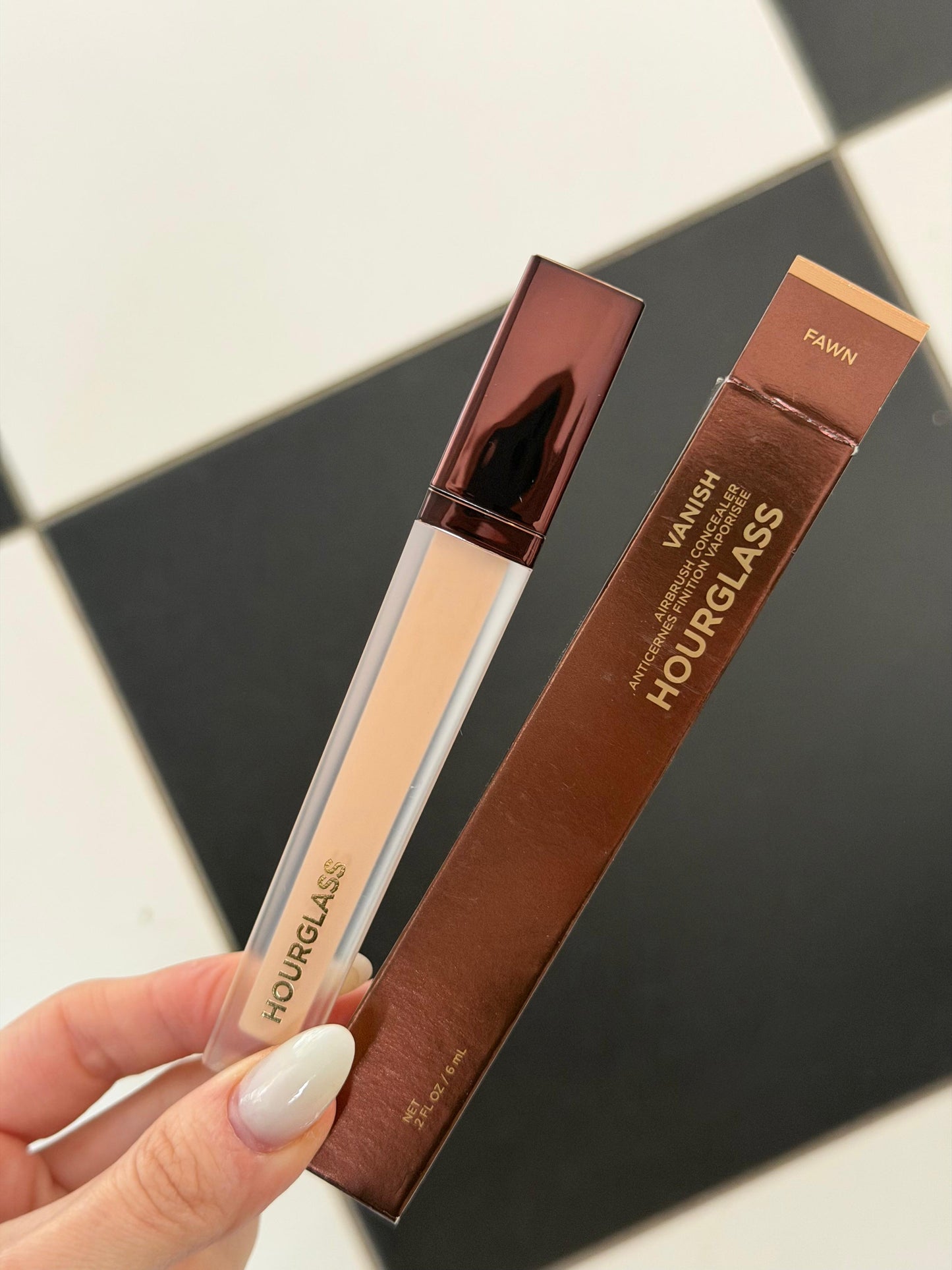 HOURGLASS Vanish™ Airbrush Concealer - Fawn