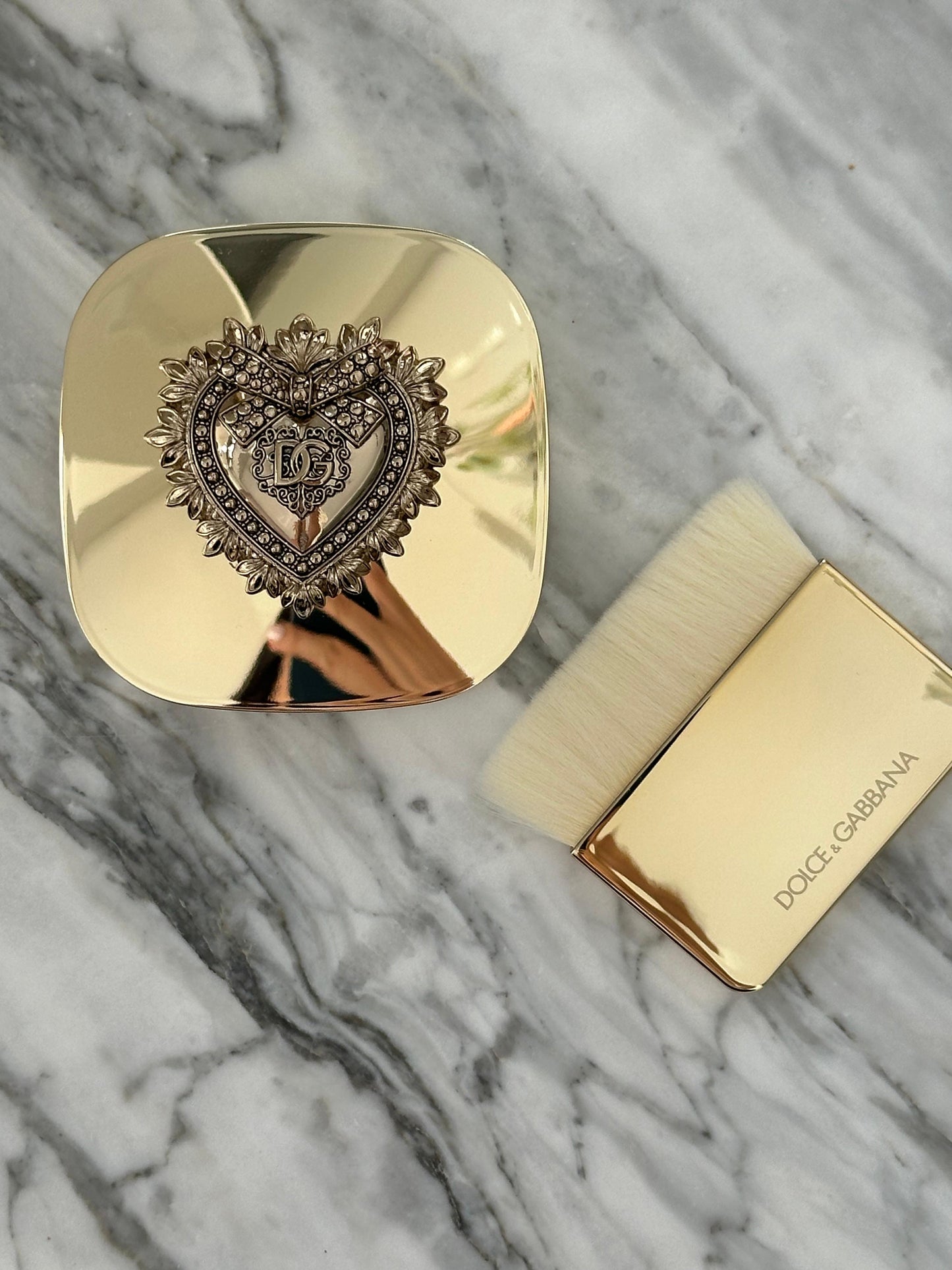 DOLCE & GABBANA Everlift Luminizer Light Oil Infused Soft-Halo Powder
