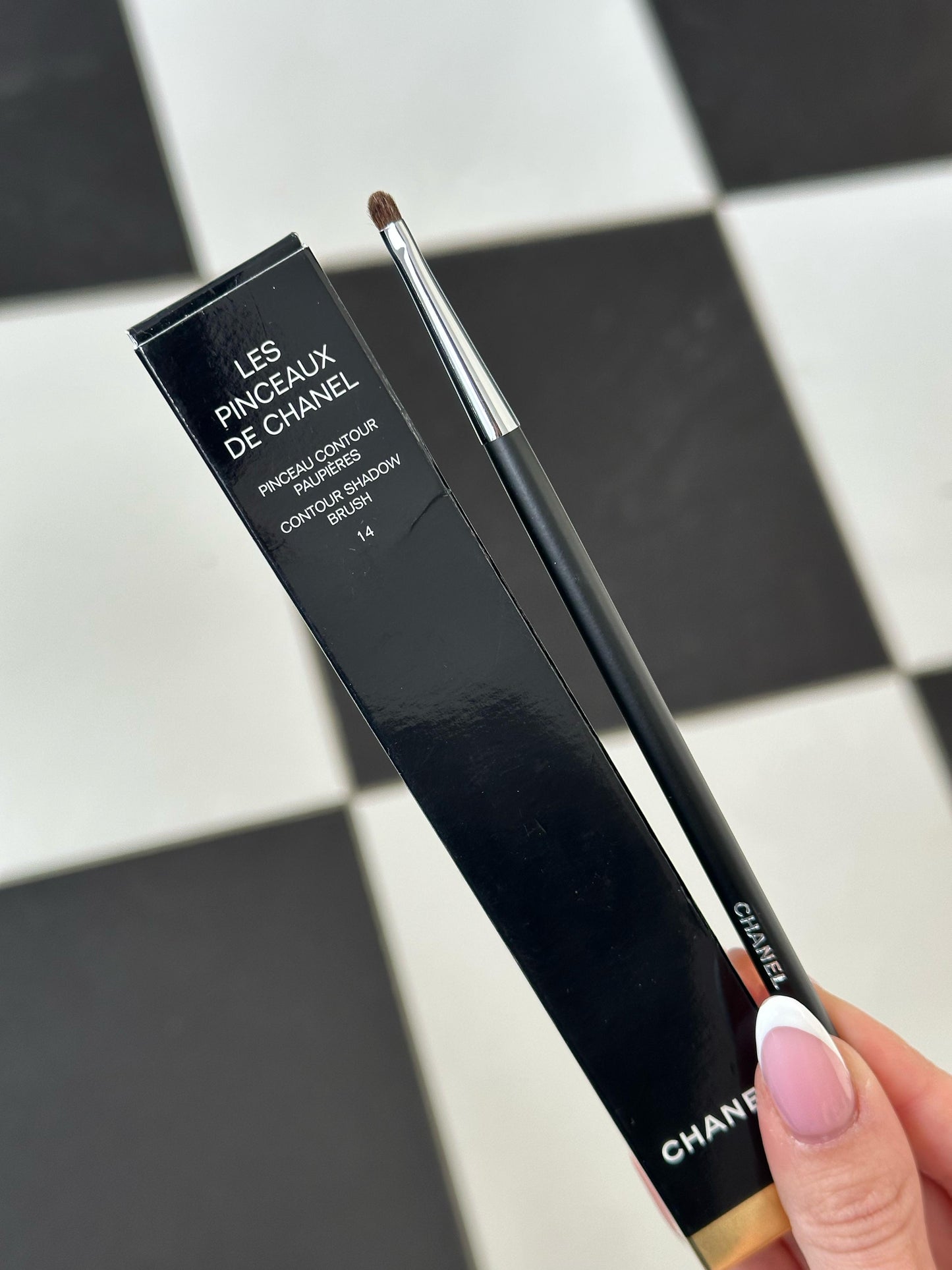 CHANEL Les Pinceaux De Chanel Contour Shadow Brush (14)